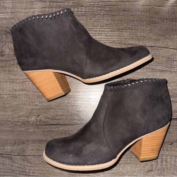 DV8 Dolce Vita Faux Suede Whipstitch Side Zip Judey‎ Heeled Ankle Bootie Size 7 - Picture 5 of 8